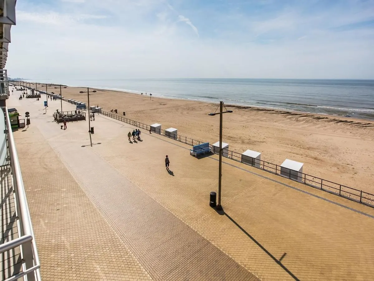 Amazing Apartment Near The Center Middelkerke 0*,